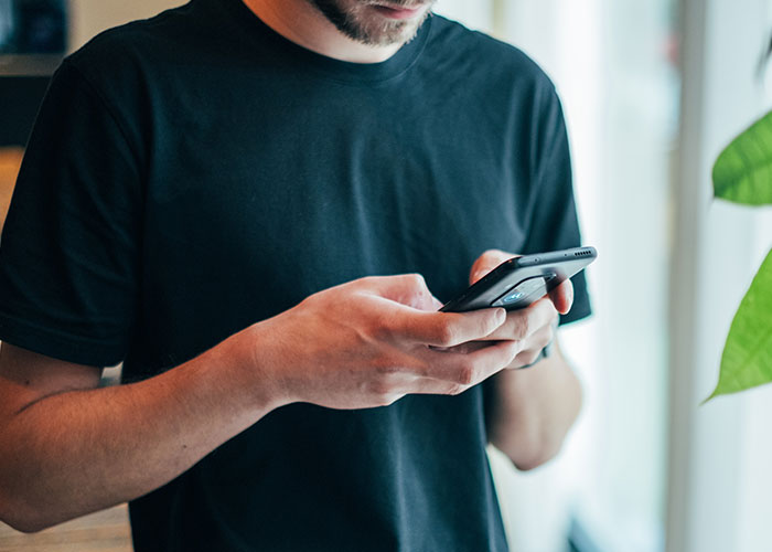 People Claim These Things Can Be Considered Cheating (30 Posts) - 8