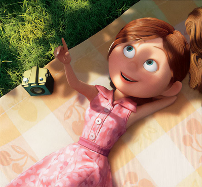 Ellie Frederickson pointing at the sky 