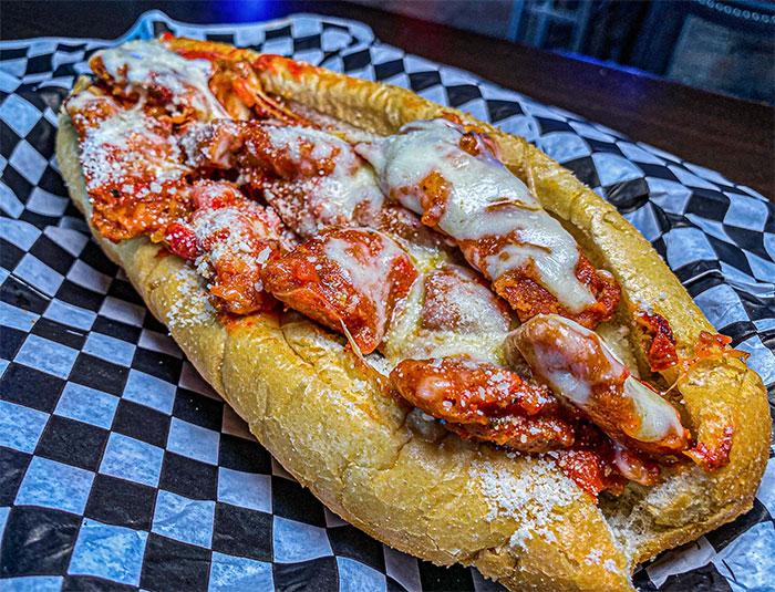 Karen Storms Into A Restaurant Demanding Her Sandwich Much Earlier, Destroys A $200 Sign After It's 1 Minute Late - 1