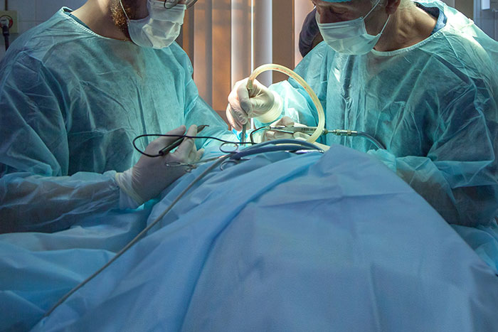 30 Surgeons And Other Doctors Share Their Biggest 'Oh Fudge' Moments - 9