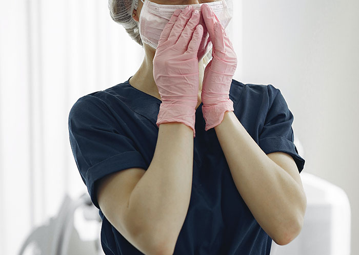 30 Surgeons And Other Doctors Share Their Biggest 'Oh Fudge' Moments - 5