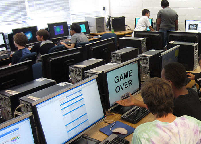 20 Profesores comparten las principales diferencias entre los estudiantes de ayer y de hoy