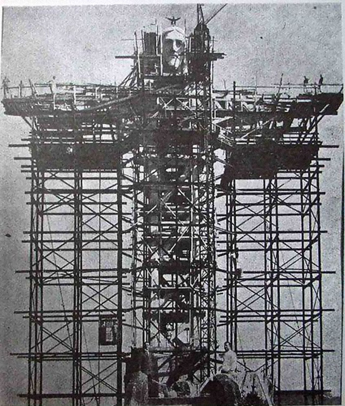 Construction Of Christ The Redeemer In Rio De Janeiro, Brazil