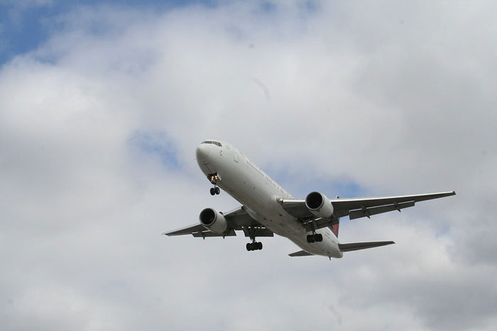 This Guy Ditched His Date While She Was Napping At The Hotel After She Flew Across The Country To Meet Him - 1