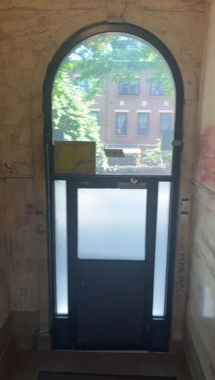 "Don&rsquo;t Move To NYC Right Now": Woman Shows What Her Apartment Looks Like After Landlord Suddenly Increases Her Rent By $700