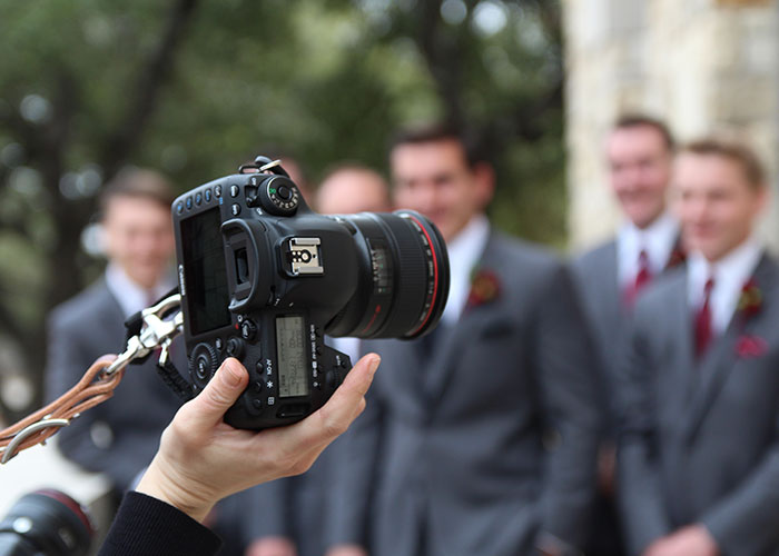 Bride Cancels Photographer For $3200 Because She Found Someone For $50, Regrets Her Decision And Asks Them To Do A Photoshoot For Free
