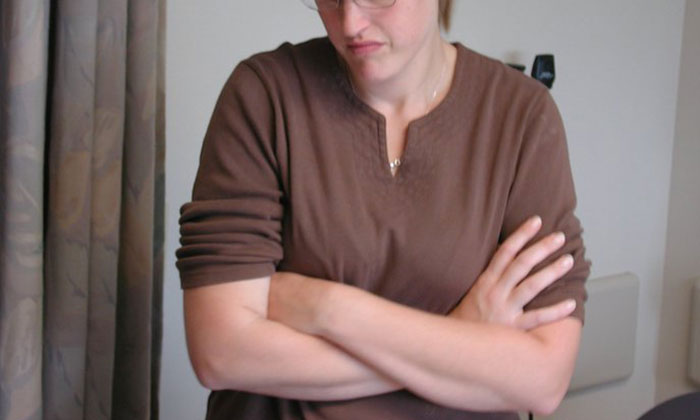 "She Got Visibly Angry And Asked If My Husband Was As Big Of A Jerk As I Was": Woman Told New Neighbor She Doesn't Want To be Friends