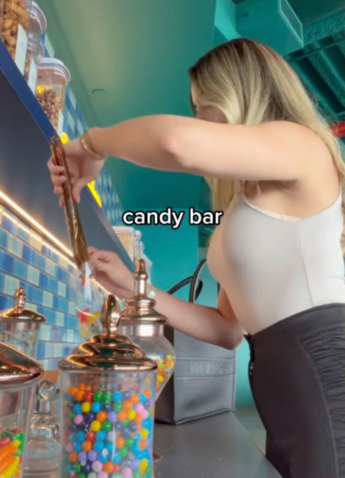 "It&rsquo;s A Trick To Keep You At Work 24/7": Worker Tries To Flex With 'Cool Perks' Her Tech Company Provides, Doesn't Get Jealous Response She Expected