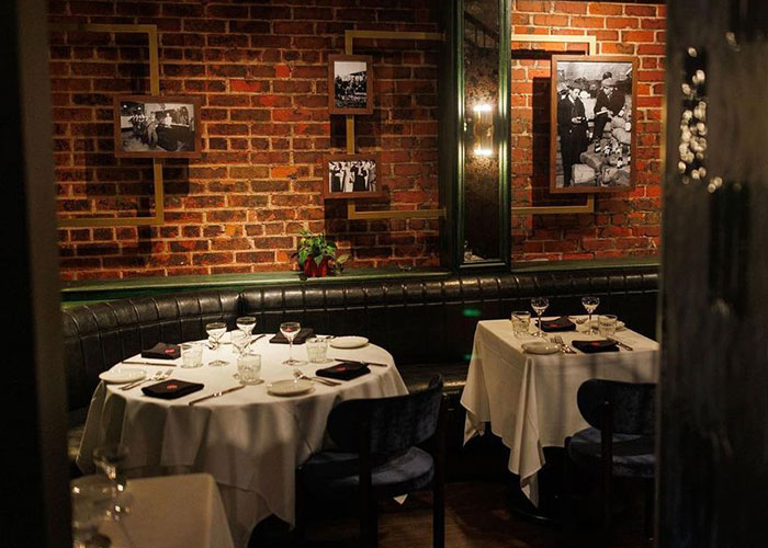 New Italian Restaurant In Texas Has A Strict ‘No Cellphones Allowed’ Policy, And It’s Divided The Internet - 3