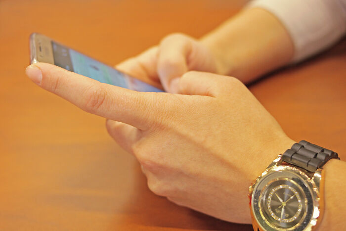 Person Asks "What Is The Pettiest, Silliest, Most Meaningless Hill You Are Willing To Die On?", Receives 30 Replies