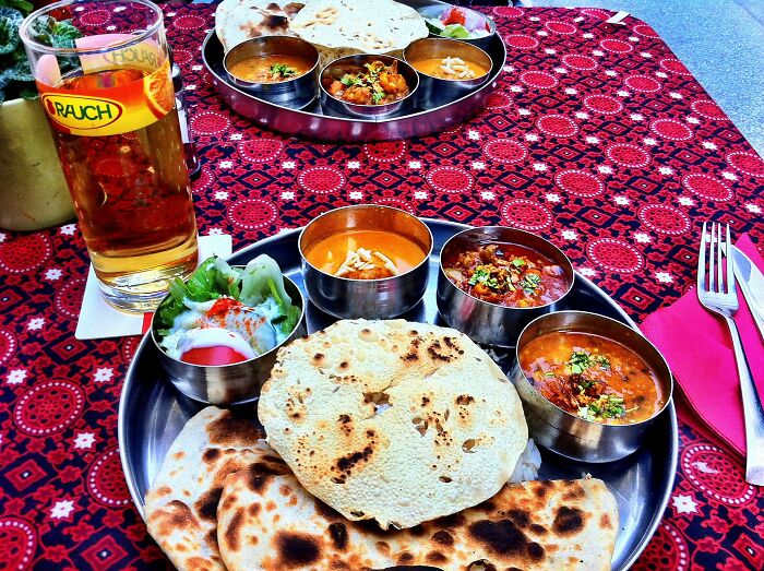 Person Asks "What Is The Pettiest, Silliest, Most Meaningless Hill You Are Willing To Die On?", Receives 30 Replies