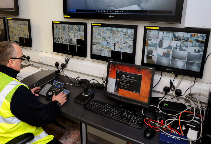 30 Times Superiors Had To Lay Off Their Best Employee For The Most Unexpected Reasons, As Shared In This Online Group - 15