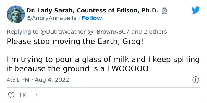 Weatherman Stunned To Discover His TV Is A Touch Screen, And The Internet Can’t Get Enough Weatherman Stunned To Discover His TV Is A Touch Screen, And The Internet Can’t Get Enough