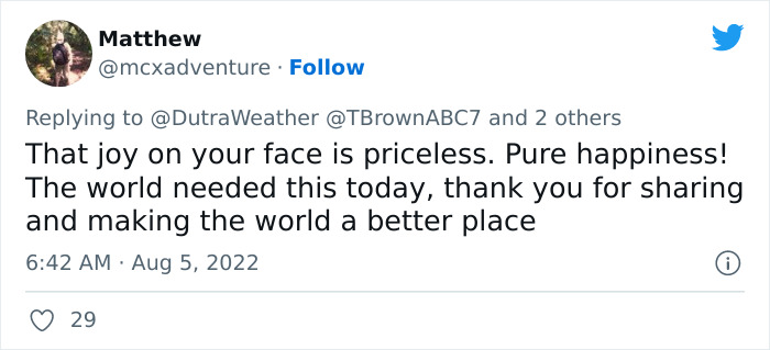 Weatherman Stunned To Discover His TV Is A Touch Screen, And The Internet Can’t Get Enough Weatherman Stunned To Discover His TV Is A Touch Screen, And The Internet Can’t Get Enough