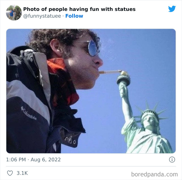 "And This Is Why We Were Asked To Leave": 40 Times People Took Their Photos With Statues To Another Level