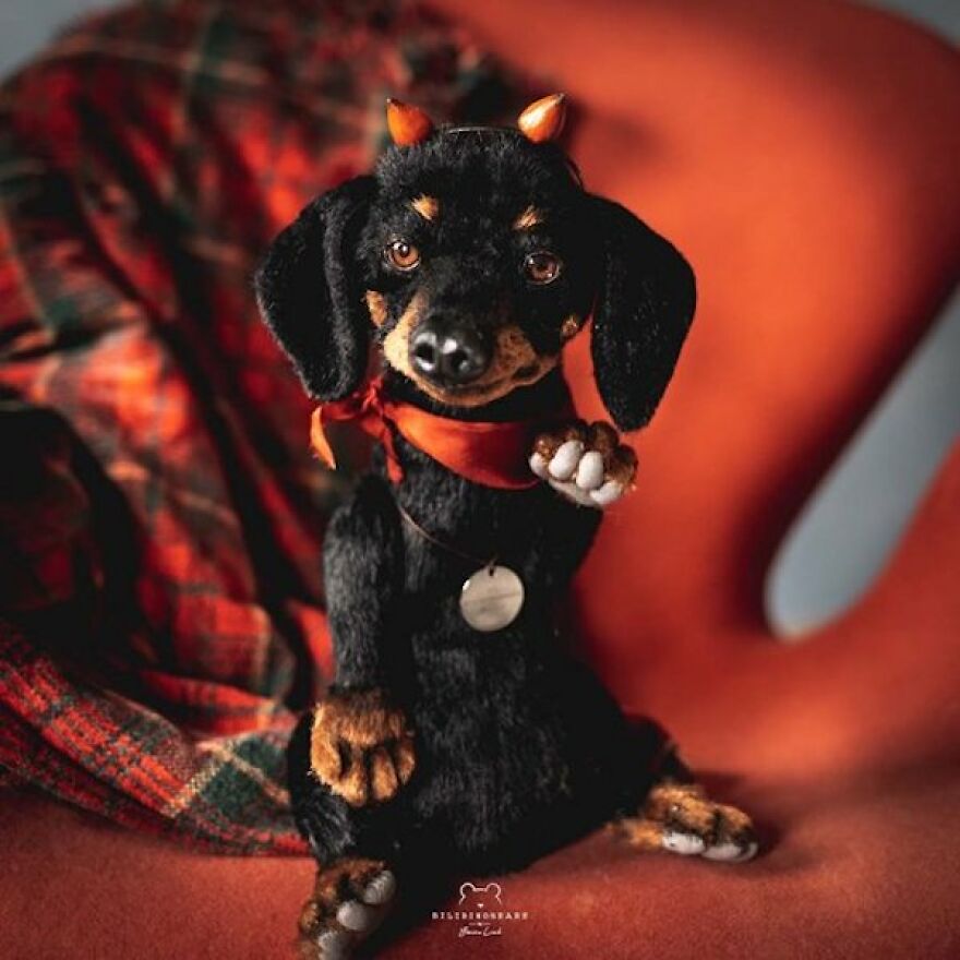 I’m Creating Pets And Animals By Hand, Only Using Needle, Thread And Faux Fur