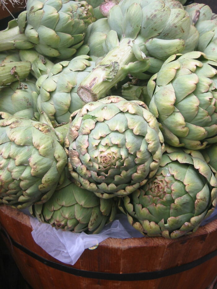 People Explain That They Or Someone They Knew Have Been Eating These 30 Foods Wrong For The Longest Time