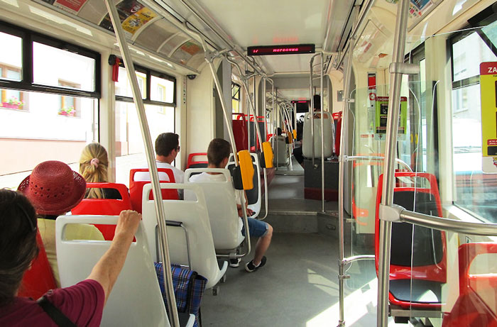 Mom Asks If She Was Wrong Not To Give Up Her Daughter’s Train Seat Though Another Passenger Paid For It Mom Asks If She Was Wrong Not To Give Up Her Daughter’s Train Seat Though Another Passenger Paid For It