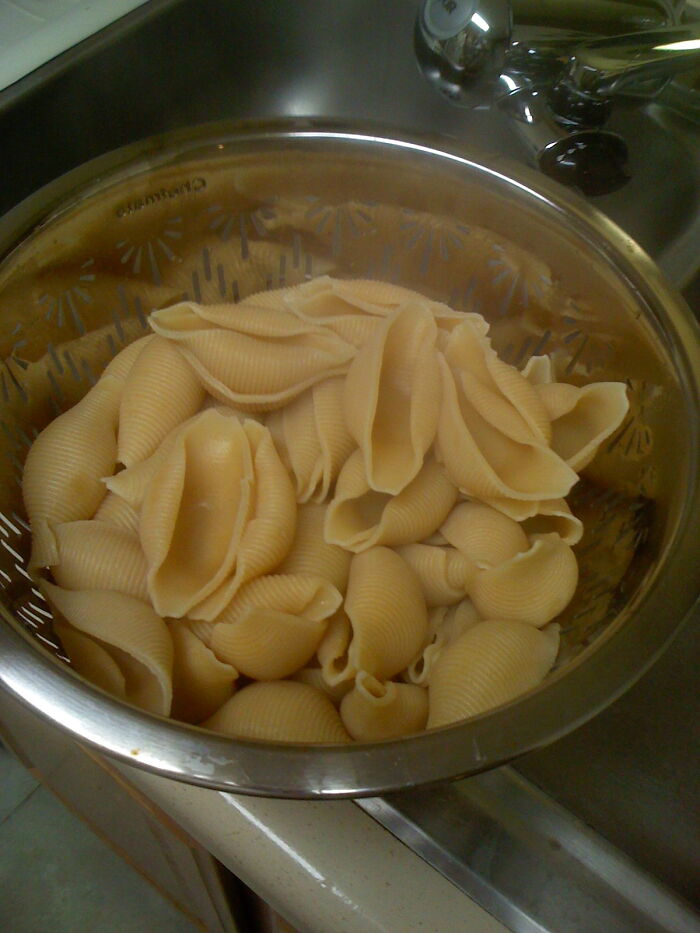 People Explain That They Or Someone They Knew Have Been Eating These 30 Foods Wrong For The Longest Time