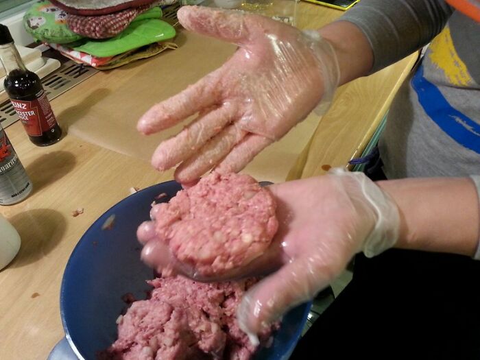 19 Of The Worst Things Walmart Employees Have Ever Witnessed, As Shared In This Online Group