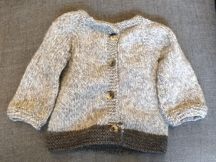 30 Times Thrift Store Workers And Clients Were So Stunned By Interesting Finds, They Just Had To Share Them Online - 5