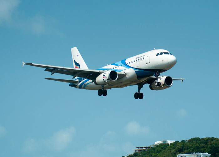 30 People Reveal "Dirty Little Secrets" About The Industries They Work In That Companies Try To Hide From Customers