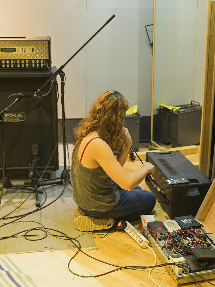 30 Behaviors That People In This Online Group Find Hard To Tolerate So They Judge Others For It