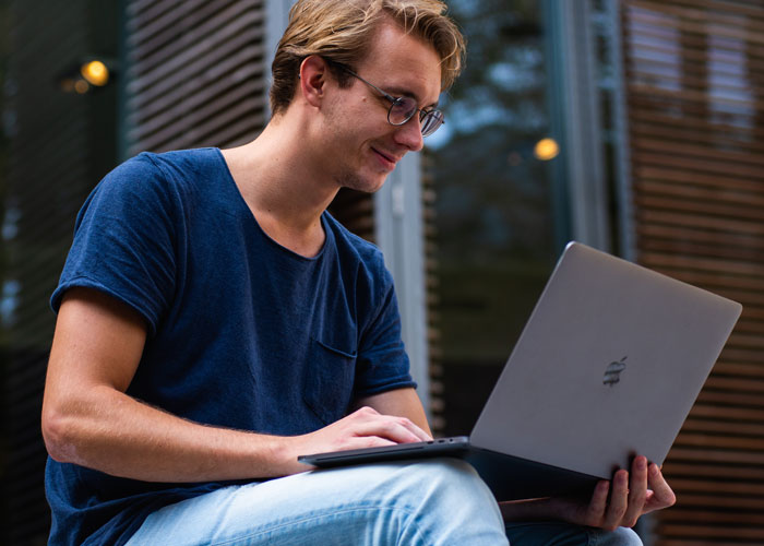 30 People Reveal "Dirty Little Secrets" About The Industries They Work In That Companies Try To Hide From Customers