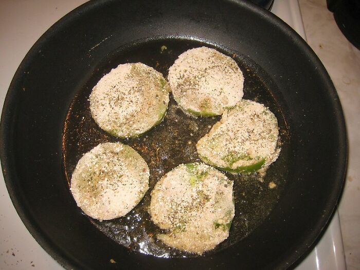 Person Asks "What Dishes Do Professional Chefs Dislike Preparing At A Restaurant?", Gets 30 Various Responses