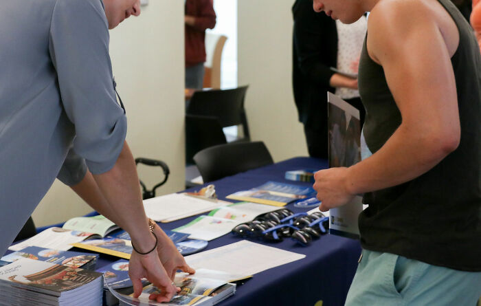 30 Things Science Hasn’t Proven Yet But Folks In This Online Group Have A Hunch Are True Anyway - 4