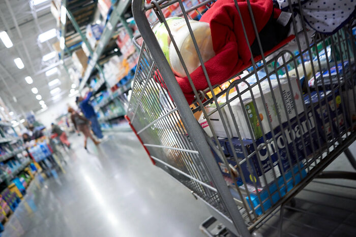 Person Asks "What Is The Pettiest, Silliest, Most Meaningless Hill You Are Willing To Die On?", Receives 30 Replies