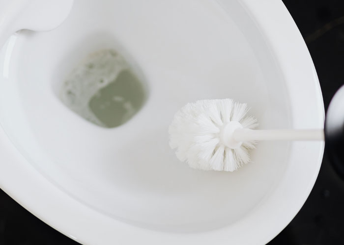 30 People Reveal "Dirty Little Secrets" About The Industries They Work In That Companies Try To Hide From Customers