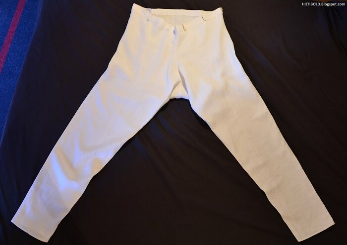 30 Times Thrift Store Workers And Clients Were So Stunned By Interesting Finds, They Just Had To Share Them Online - 27