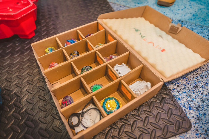 Netizens Enumerate 30 Things That Are Way Worse Than Stepping On A Lego