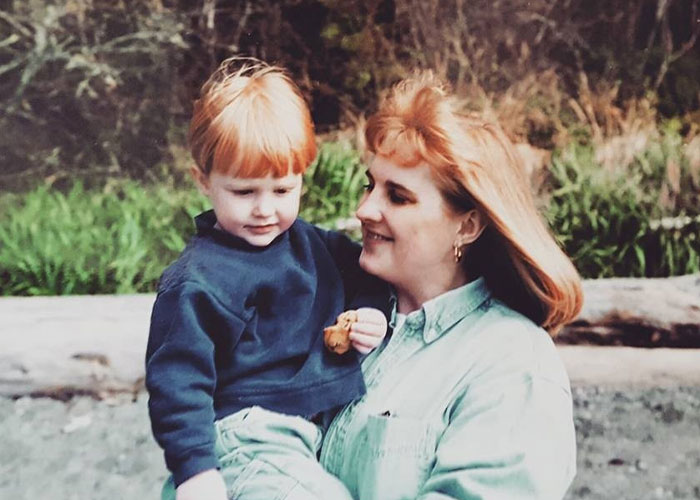 “I Don’t Mind Being Sick But I Mind Looking Sick”: Mom Receives Beautiful Wig Made Out Of Her Son’s Hair After Cancer Treatment Hair Loss - 7