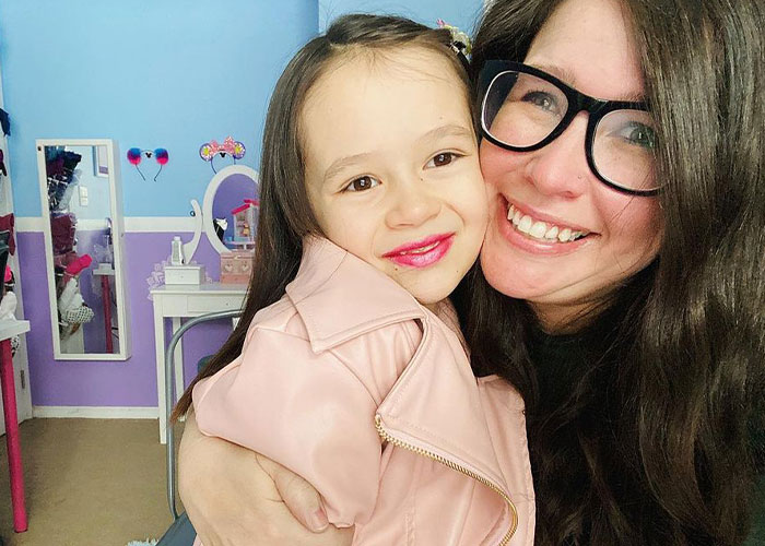 Talented 9-Year-Old Sews Incredible Outfits, Capturing The Attention Of Vera Wang