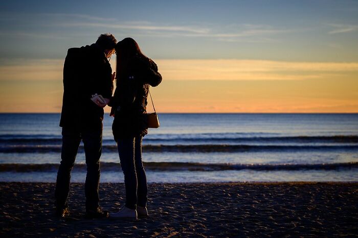 30 Exact Moments That Made Folks In This Online Group End Their Relationship