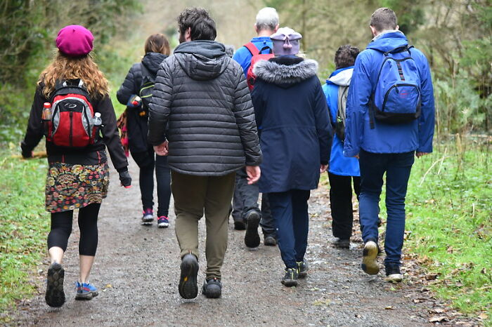 30 Behaviors That People In This Online Group Find Hard To Tolerate So They Judge Others For It