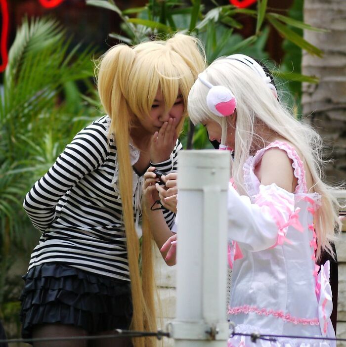 30 Behaviors That People In This Online Group Find Hard To Tolerate So They Judge Others For It