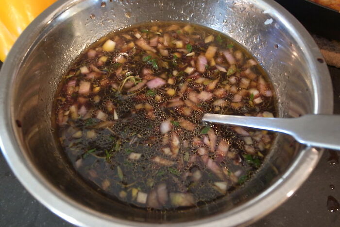 Person Asks "What Dishes Do Professional Chefs Dislike Preparing At A Restaurant?", Gets 30 Various Responses