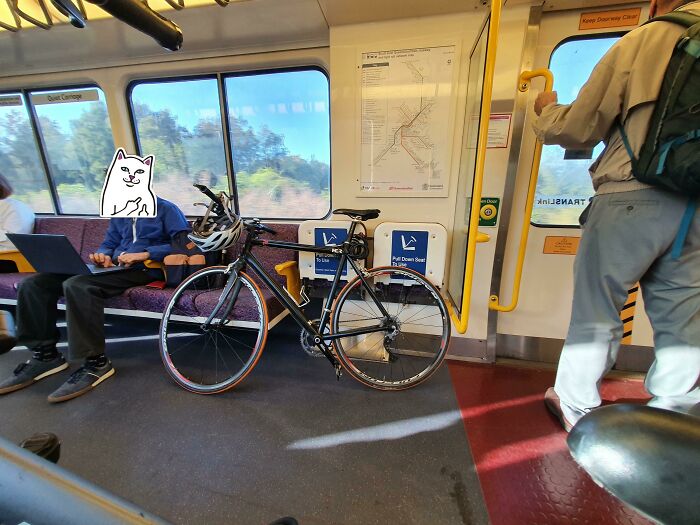 This Jerk Taking Up 6 Seats On The Train At 7AM, While Others Don't Have Anywhere To Sit