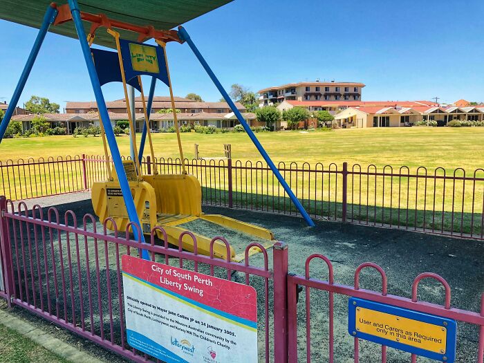 Columpio australiano para silla de ruedas 