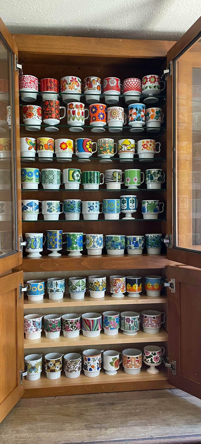 My Collection Of Vintage Stacking Mugs