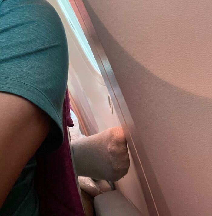 Never Thought It’ll Happen To Me. 6-Hour Flight, Touched Me 3 Times