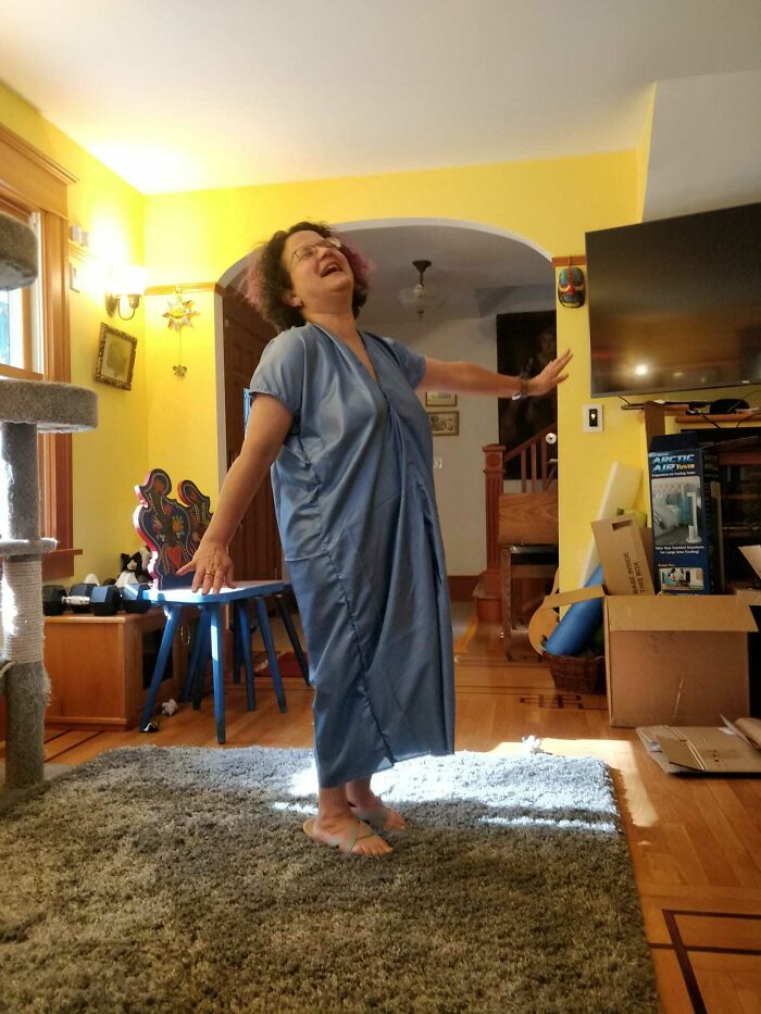 My Daughter Says I Look Like I Should Be Singing In The Church Choir. My Second Attempt At A Dress, Second Fail