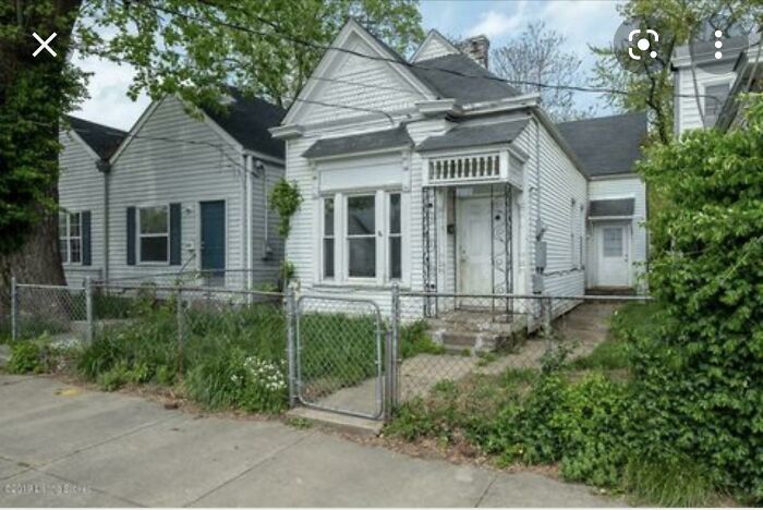 Booked A Beautiful 2 Bedroom Condo On Airbnb. Host Cancelled And “Upgraded” Me To This “4 Bedroom Dream Home”