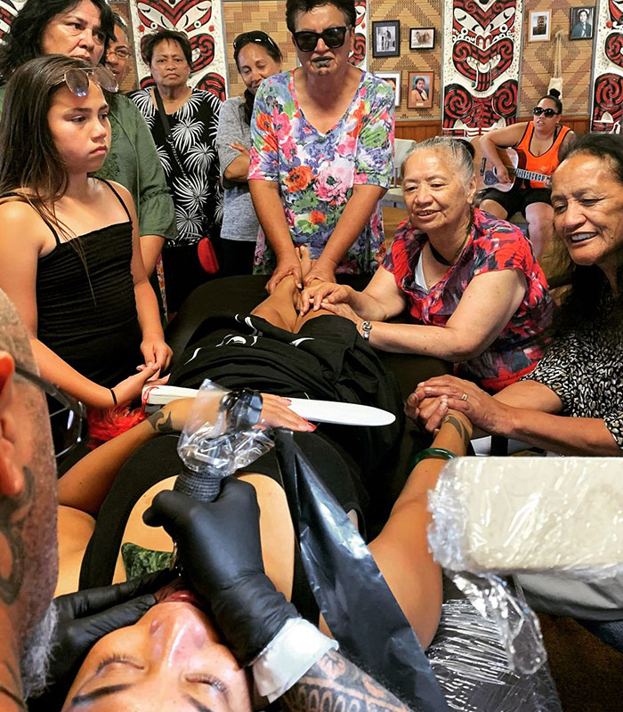 New Zealand Newscaster Claps Back At Man Constantly Complaining To Her News Station About Her Māori Face Tattoo