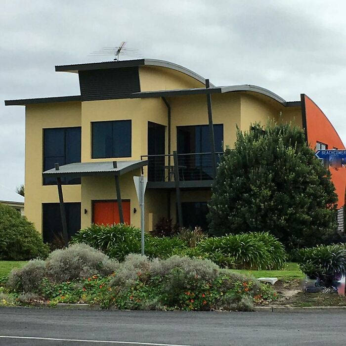Ugly-Adelaide-Houses