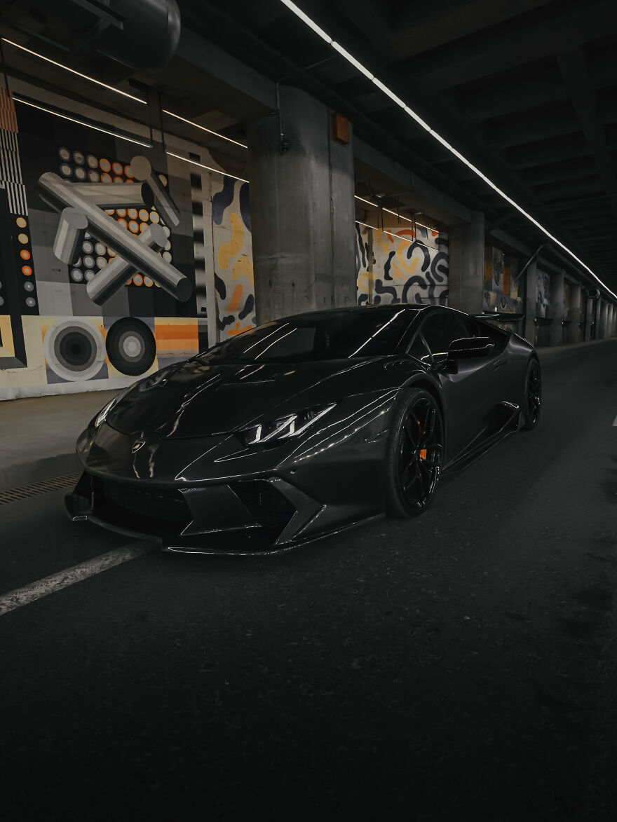 I Photographed An Amazing Black Huracan Vorsteiner Kit