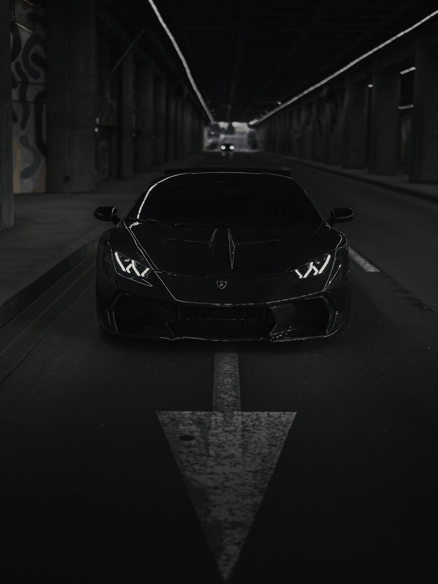 I Photographed An Amazing Black Huracan Vorsteiner Kit